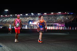 BIB: 458
                            <button type="button" onclick="openModal(19598999)" class="btn btn-primary btn-sm float-right btn-popup" data-toggle="modal" data-target=".modal-high-quality">
                        <i class="fas fa-shopping-cart"></i> Add to Cart
                    </button>
                                            <button type="button" onclick="isThisMe(19598999, true)" class="btn btn-success btn-sm float-right btn-popup btn-isme hidden" data-toggle="tooltip" data-placement="bottom" title="นี่คือรูปของคุณใช่ไหม คลิกที่นี่เพื่อเอาเข้าอัลบั้ม">
                        <i class="fas fa-plus"></i> Add to album
                    </button>
                    <button type="button" onclick="isThisMe(19598999, false)" class="btn btn-warning btn-sm float-right btn-popup btn-isnotme hidden">
                        <i class="fas fa-ban"></i> Remove from album
                    </button>